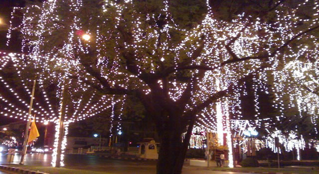 Lighting Display on Ratchdamnoen Avenue, Mother Day